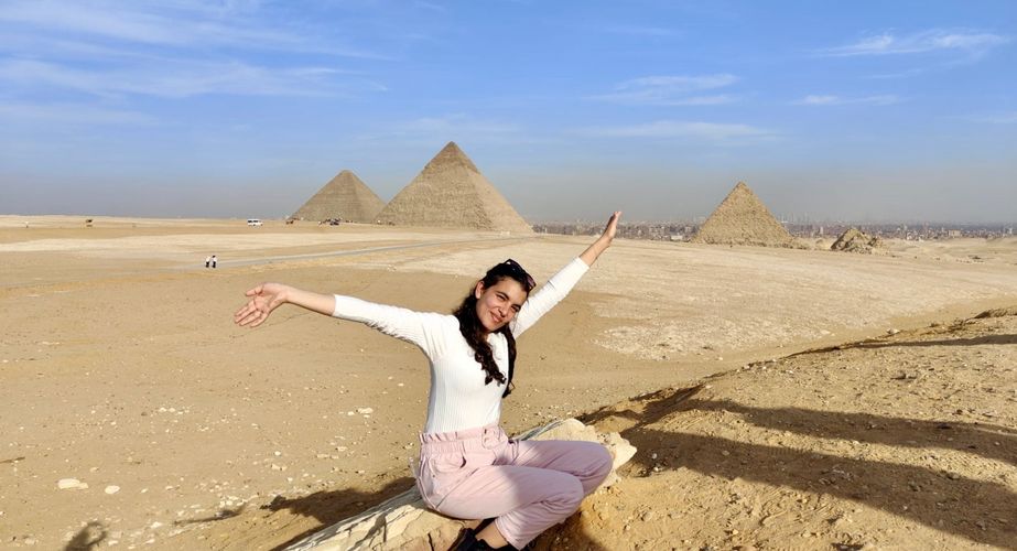 Foto voor de piramides van Cheops Foto voor de piramides van Cheops